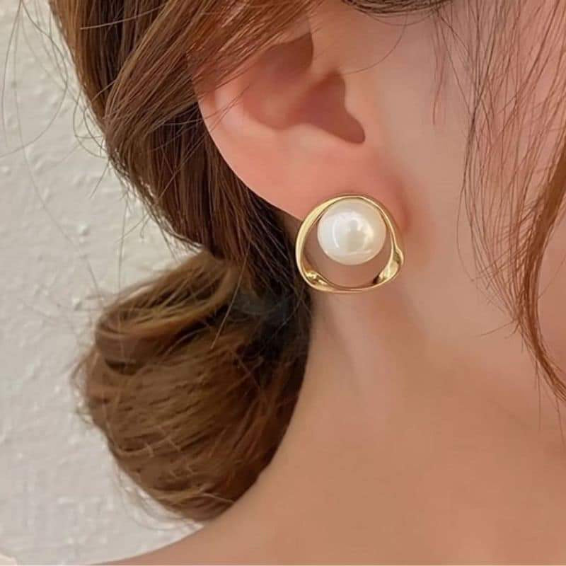 Aurora Pearl Elegance Earrings