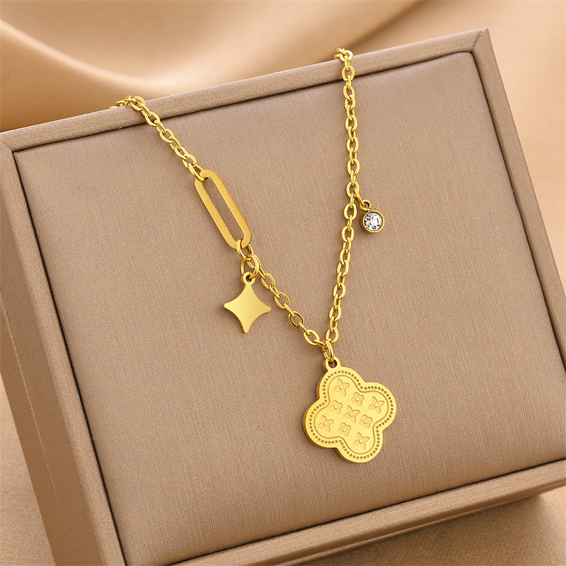 Trèfle Chanceux d'Or Étoilé Necklace