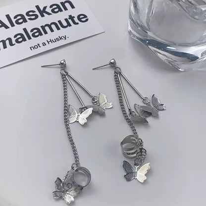 Papillon Chaîne Suspendue Argentée Earrings