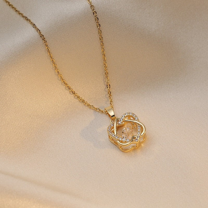 Zircona Geometric Heart Necklace