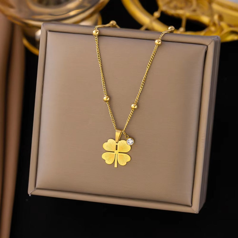 Fortuna Bloom Zircon Charm Necklace