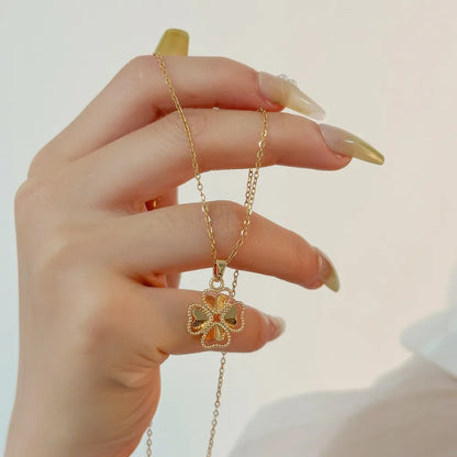 Fortuna Clover Necklace