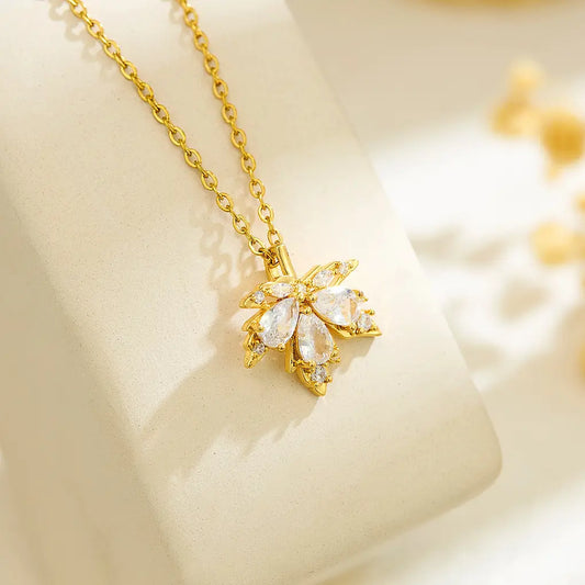 Fleur de Cristal Dorée Necklace