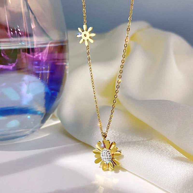 Soleil Daisy Zircon Stainless Steel Necklace