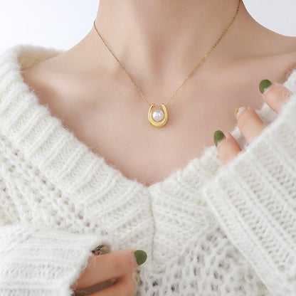 Aurelia U-Shaped Pearl Necklace
