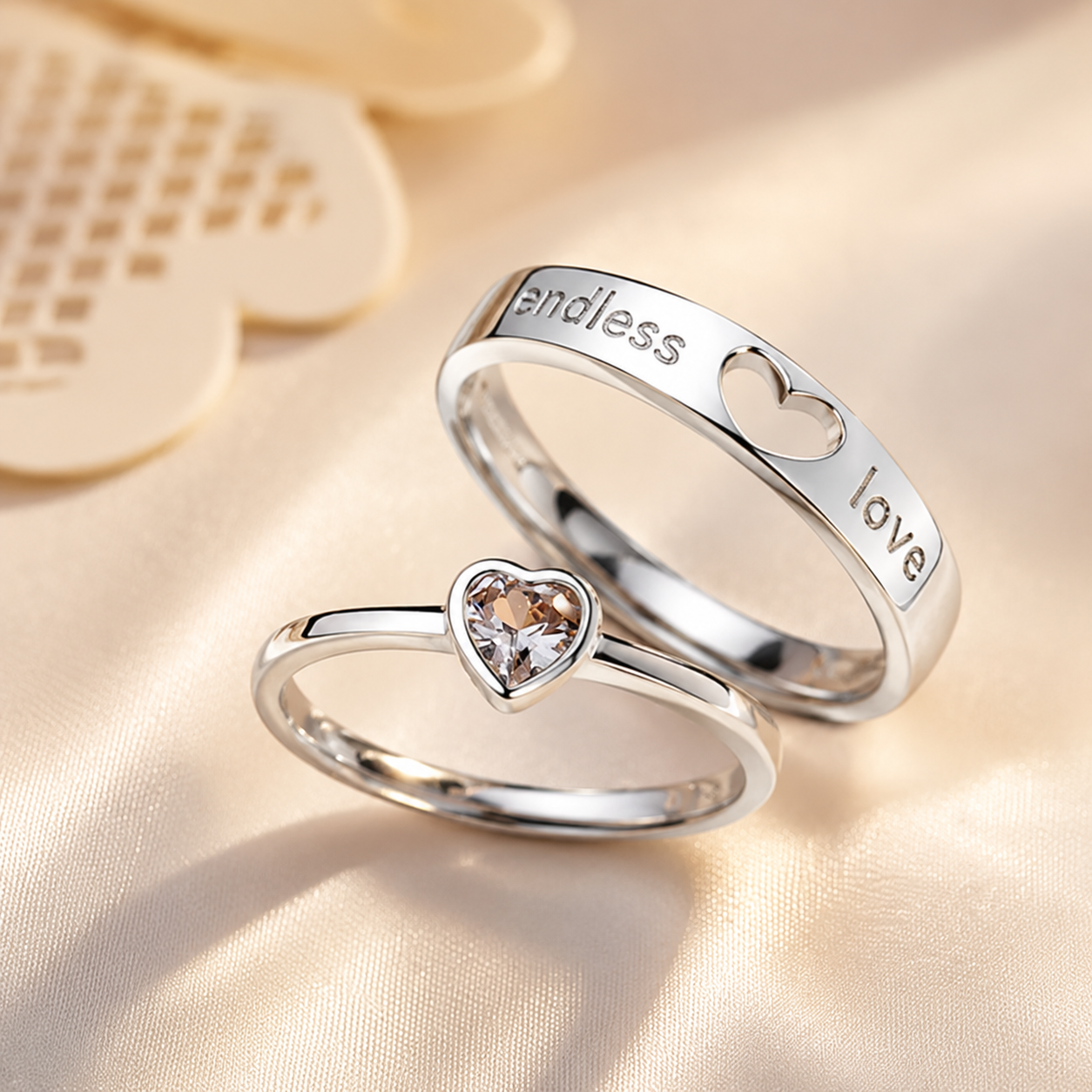 Éternelle Heart Zircon Ring
